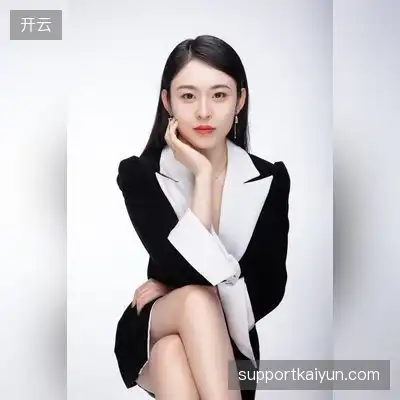 郝建